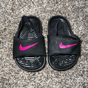 Nike infant slides size 4c